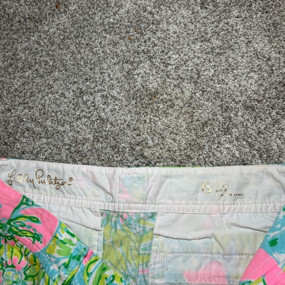 Lilly Pulitzer Pink and Green High Waist‎ Tropical Shorts - Picture 3 of 3